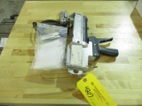 DM-400 SEALANT GUN