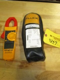 FLUKE 337 CLAMP METER