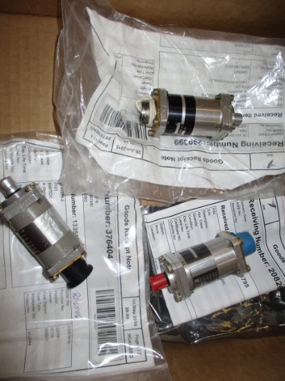 (3) HYD PRESSURE SWITCHES 211C228-2 (A/R)