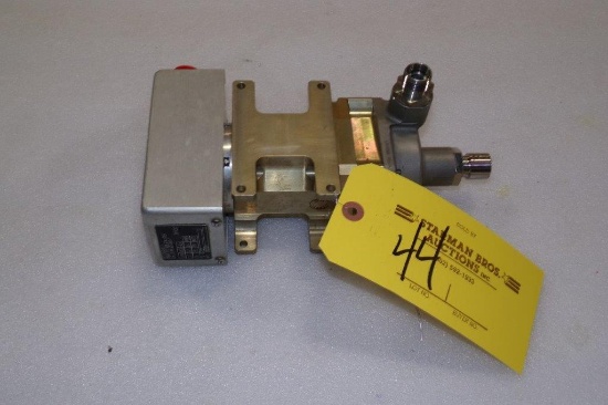 GLOBAL 5000 POTABLE WATER PUMP, P/N 4E4360-1