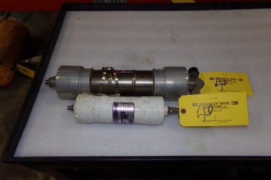 GLOBAL 5000 HYD ACCUMULATORS, P/N GW415-1250-1 & GW415-1450-1