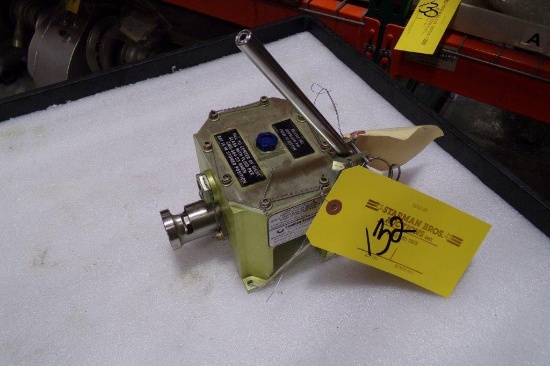GLOBAL 5000 GXRAT RETRACTION PUMP, P/N GL456-1701-3