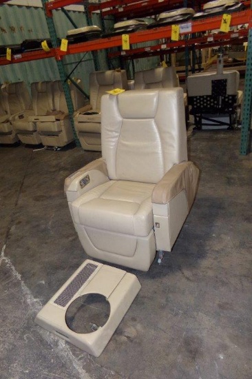 GLOBAL 5000 SINGLE SWIVEL SEAT 3ACF1107073BCAA