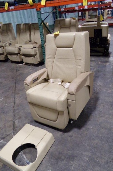 GLOBAL 5000 SINGLE SWIVEL SEAT 3ACF1107013BCAA