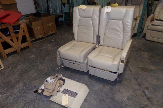 GLOBAL 5000 DOUBLE TRACK SWIVEL SEAT 3ACF1207063BCAA
