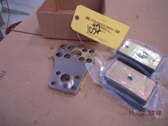 CASA 212 MOUNT PLATE 00-11576-01 (INSPECTED), (4) NEW ISOLATION MOUNTS 00-11624-01