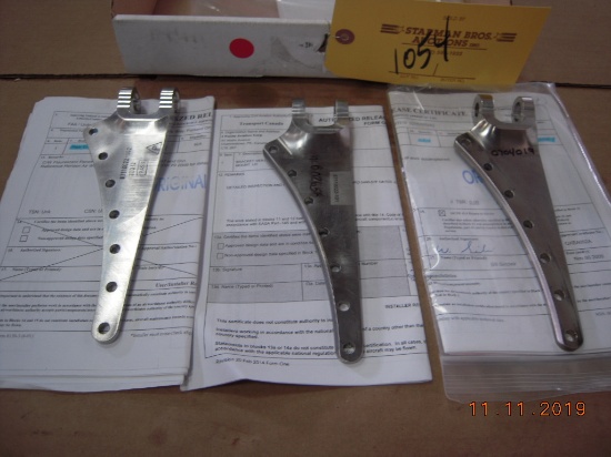 DASH 8 ENGINE MOUNT VERTICAL BRACKETS 87110022-101 & -102