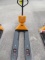 PALLET JACK W/SCALE