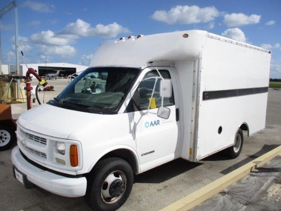 2000 CHEVY 3500 BOX TRUCK, 12' BOX, 5.7L V-8, AUTO TRANSMISSION
