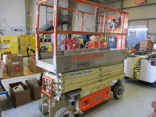 JLG2630ES SCISSOR LIFT 26', 500-LB