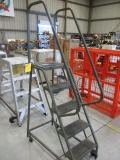 5' MAINTENANCE STAND