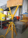 CASA TAIL STAND