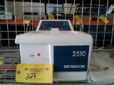 BRANSON 2510 ULTRASONIC CLEANER
