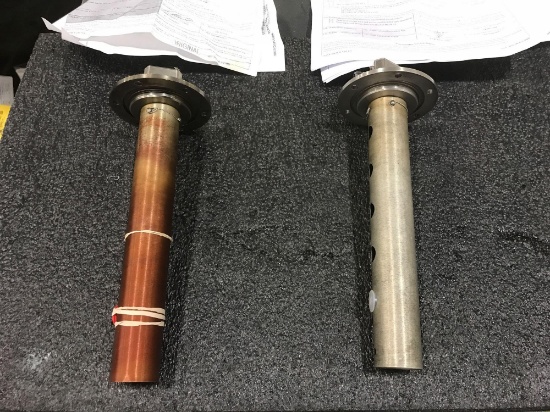 OIL QUANTITY TRANSMITTER 77-109-13 (1 INSPECTED & 1 TESTED)
