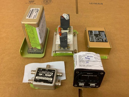 (LOT) ASSORTED AVIONICS (1) M877, (1) AIS80-1, (1) 071-1251-00, (1) 3230015-3, (1) CI1125