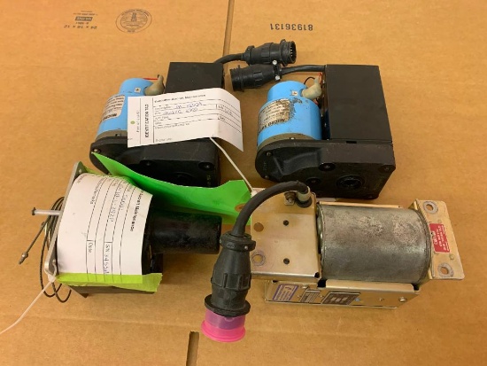 AUTOPILOT SERVOS / ACTUATORS (1) 45850-4916, (2) 46220-2900, (1) 1C470-1-292P (1-NEEDS REPAIR, 3-AR)
