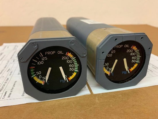 CASA CN-235 KRATOS PROP OIL TEMP & PRESS INDICATOR (1) 124.1007-1 (INSPECTED), (1) 124.1007