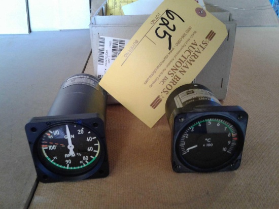 T-4 INDICATOR 5626-525-0 / 704A-47-632-066 (OVERHAULED) & TACHOMETER 64538-305-1 / 704A-47-612-092