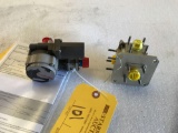 S92 R/H SELECTOR VALVE 92307-08815-102 & SELECTOR VALVE ACTUATOR 92301-01801-101 (BOTH