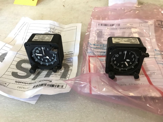 8 DAY CLOCKS B18-945-32-1AG (NEED REPAIR)