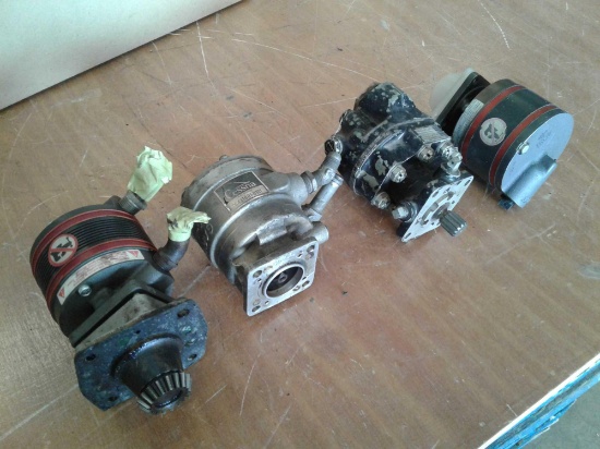 (LOT) HYDRAULIC & VACUUM PUMPS