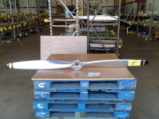 MCCAULEY 74" FIXED PITCH PROPELLER CM7438