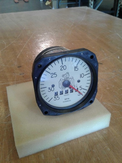 (NEW) MITCHELL CUB TACHOMETER D1-112-5030 (NO PAPERWORK)