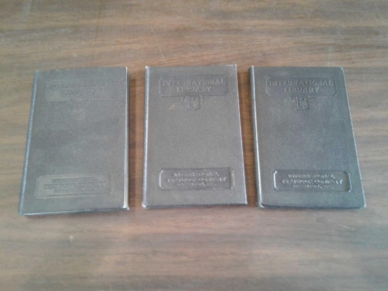 1943 AVIATION BOOKS