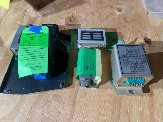 (LOT) AUDIO AMPLIFIERS (2) VCS226-1, (1) AA36-ECF, (1) KA-25