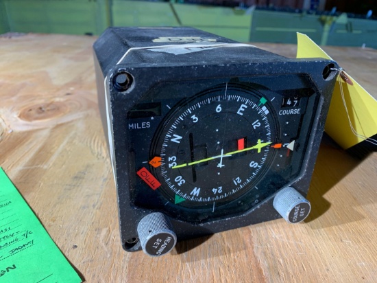 ASTRONAUTICS HORIZONTAL SITUATION INDICATOR 133640