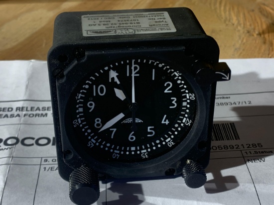 THOMMEN CHRONOGRAPH B18-945.32.28.3.AG / 704A47320034 (NEW)