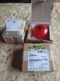(3) BEACON DOMES 2407-2 & NAV LIGHT 01-0770001-42