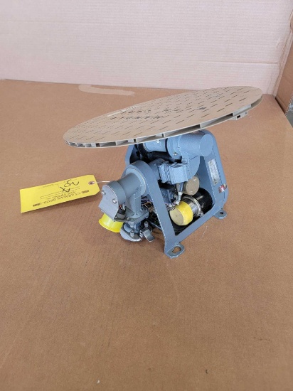 SPERRY AP-3001 RADAR ANTENNA MI-585224 (REPAIRED, ANTENNA PLATE DAMAGED)