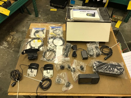 GARMIN 396 GPS MAP WITH ACCYS