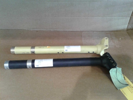 500 LANDING GEAR LEGS 369D292113-8 (NEW, NO PAPERWORK), & -2 (INSPECTED)