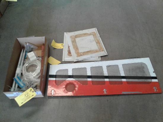 (LOT) BELL 206 COWL DOOR, SEAT PANELS, DRAIN VALVES & MISC