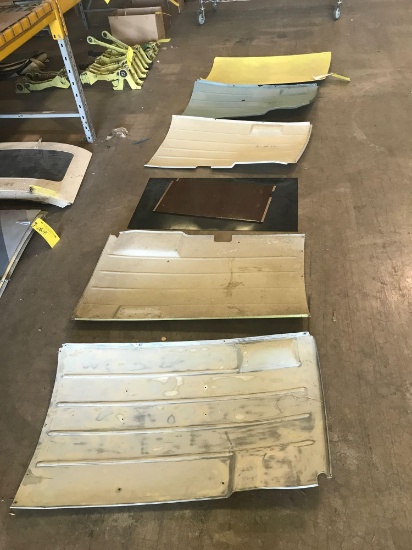 (LOT) NEW & USED BAGGAGE DOOR SKINS