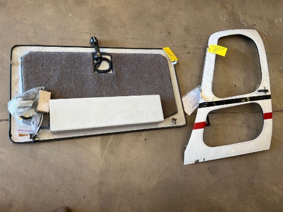 (LOT) AS350 CABIN DOOR & PANEL