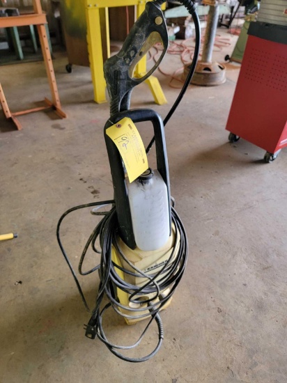 KARCHER ELECTRIC PRESSURE WASHER, 1700 PSI