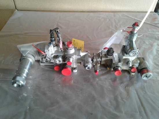 A320 MANIFOLD (1) D2907017200000 & FILTER/VALVE (1) QA06304