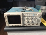 TEKTRONIX TDS-644A COLOR OSCILLISCOPE