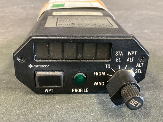 SPERRY VN-800 VERTICAL NAV CONTROLLER 7000472-905 (A/R)