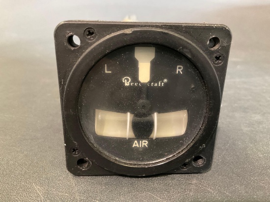 BEECHCRAFT TURN & BANK INDICATOR 91-380018-1 (LOOSE PART INSIDE)
