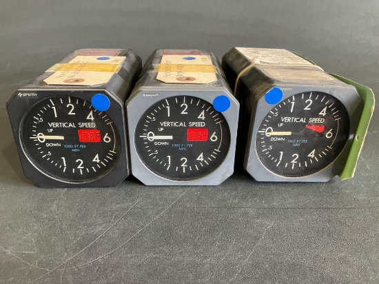 HONEYWELL/SPERRY VERTICAL SPEED INDICATORS 4013013-906 & -907