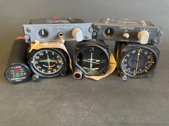 LOT OF INDICATORS & PANELS