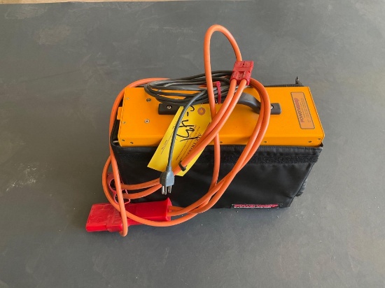 POWER VAMP AIRCRAFT JUMP PACK 28.5V D.C.