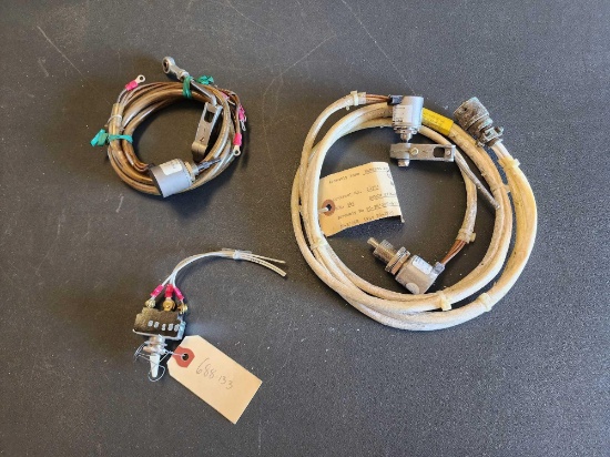N.O.S. LIMIT/SQUAT SWITCH ASSY 99-361000-611, SWITCH 688-133 AND USED LIMIT SWITCH