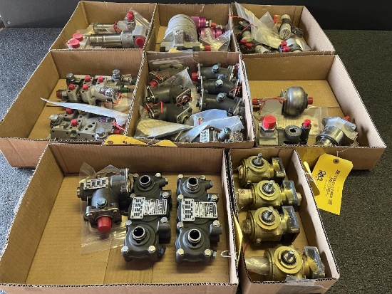 A320 BOXES OF GEARBOXES, VALVES, MANIFOLDS & MISC [32 LINE ITEMS]