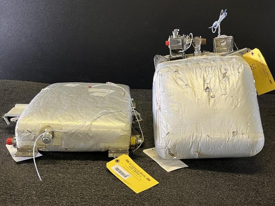 GALLEY & LAV POTABLE WATER TANKS (1) 12073, (1) 12071