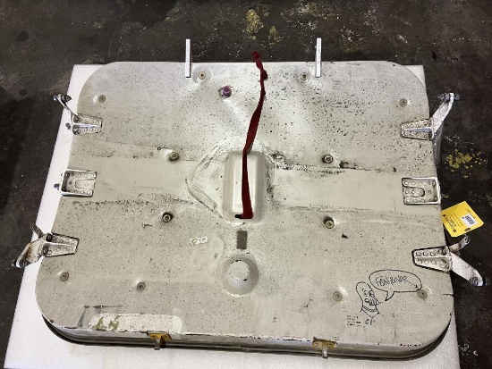 AFT CARGO DOOR 601R35027-237